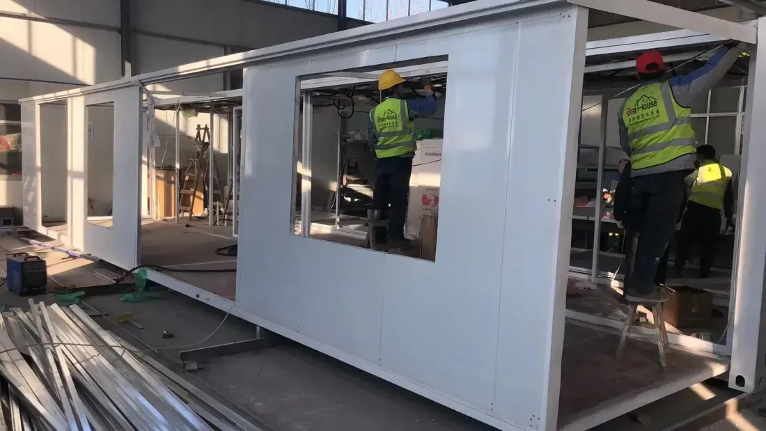 Ériu modular home being installed on a prepared foundation in Ireland